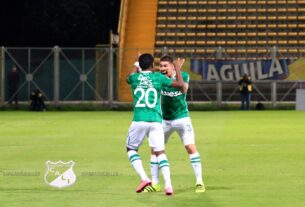 Llloreda y Quintero celebrando el segundo gol de Cali ante Fortaleza en el finalización 2016